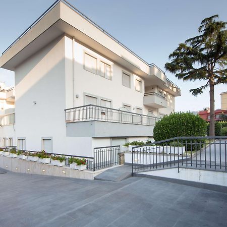 Suites & Residence Hotel Pozzuoli Kültér fotó