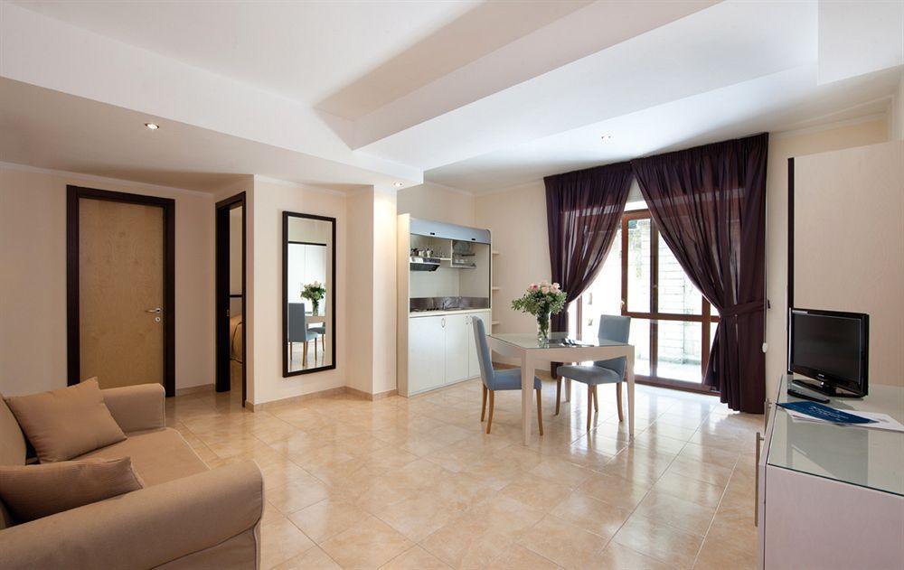 Suites & Residence Hotel Pozzuoli Kültér fotó