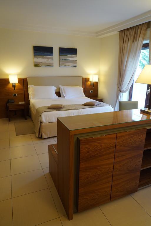 Suites & Residence Hotel Pozzuoli Kültér fotó