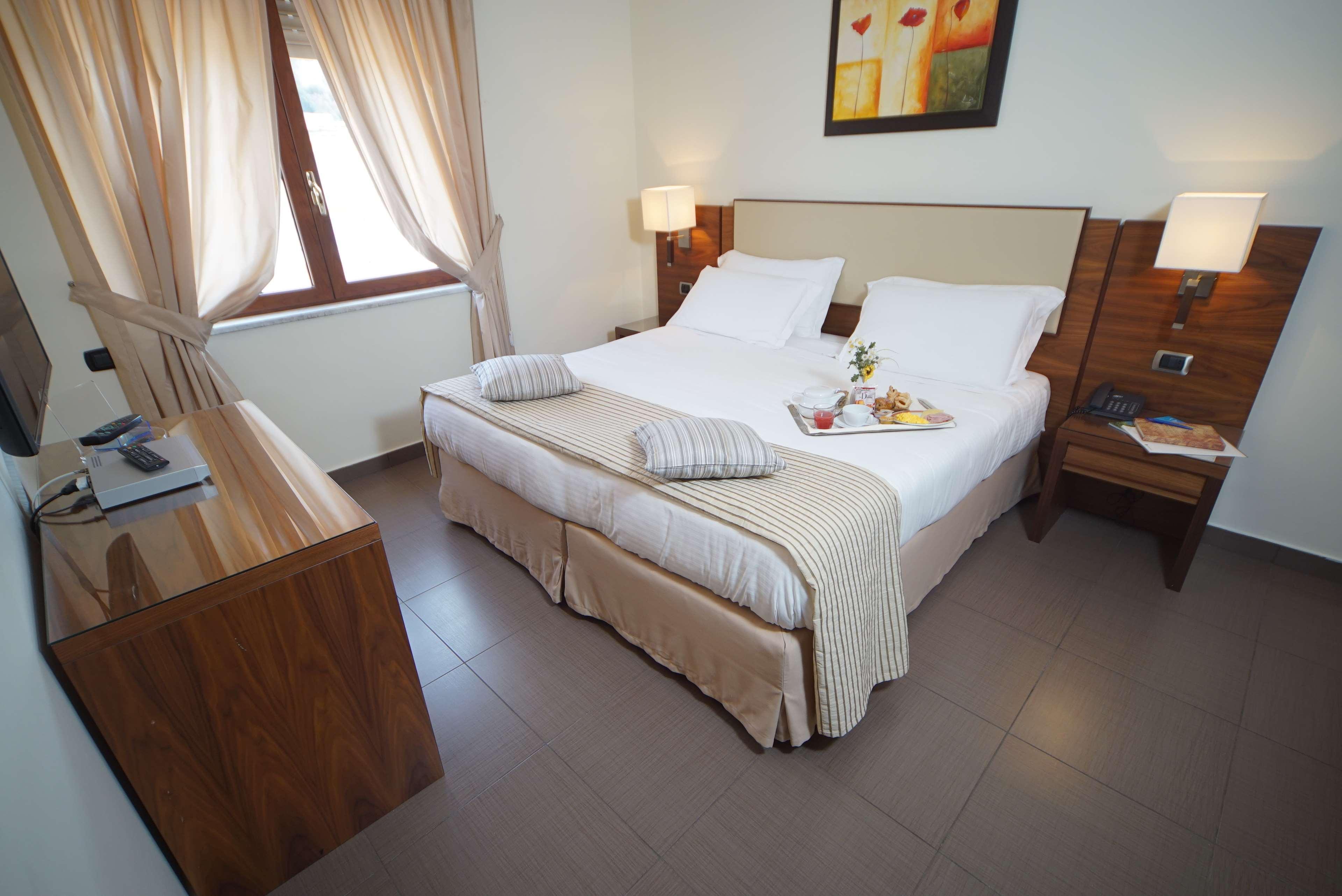 Suites & Residence Hotel Pozzuoli Kültér fotó