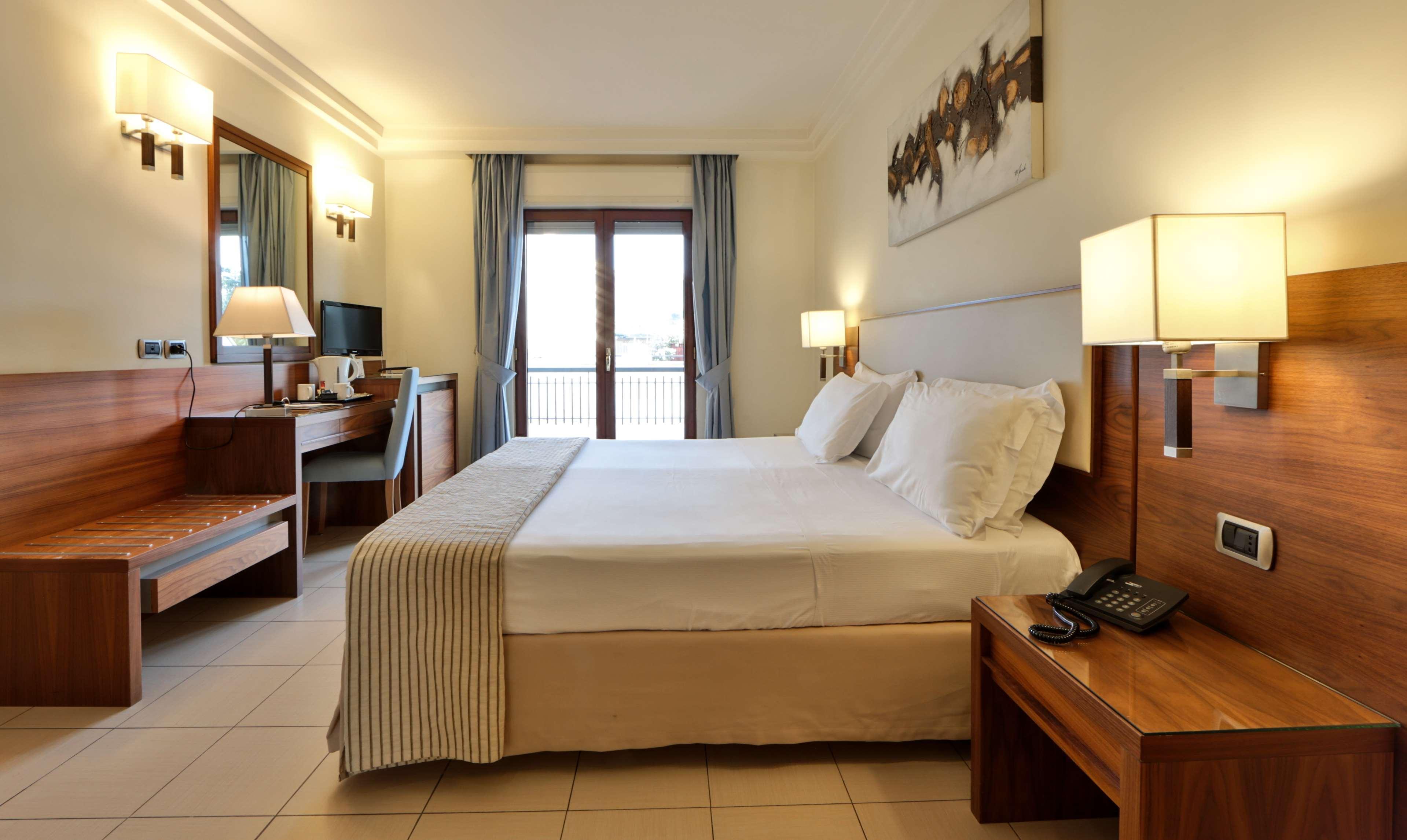 Suites & Residence Hotel Pozzuoli Kültér fotó