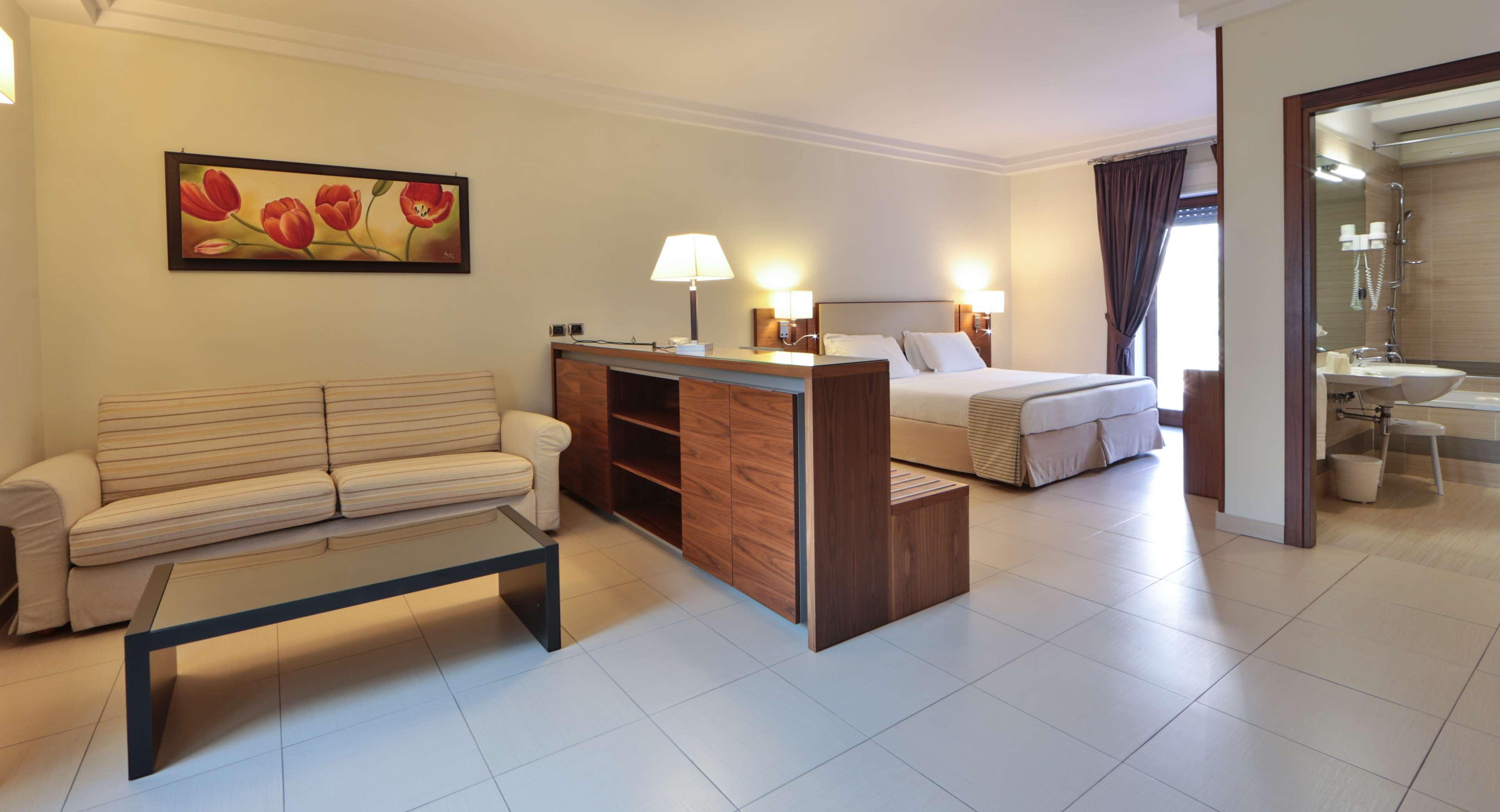 Suites & Residence Hotel Pozzuoli Kültér fotó