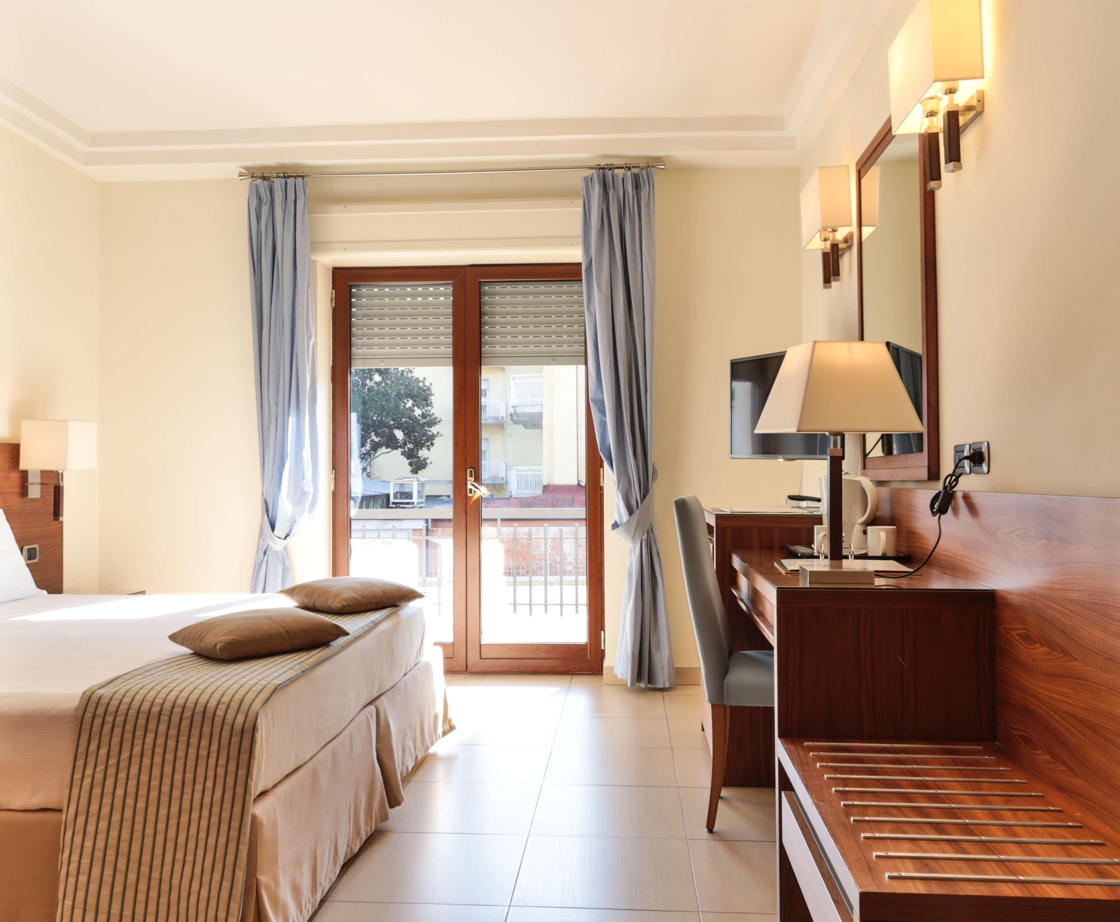 Suites & Residence Hotel Pozzuoli Kültér fotó
